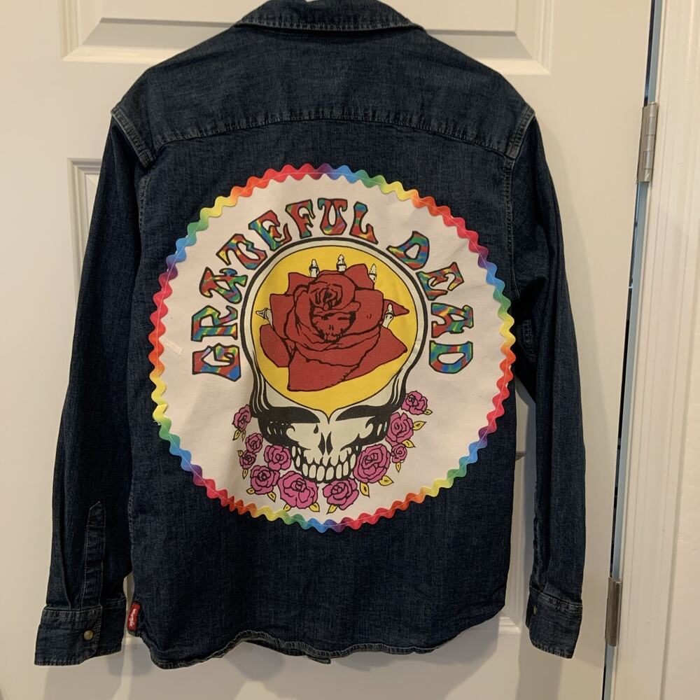 Custom Men’s Grateful Dead Upcycled Western Denim Pearl Snap Band Shirt. Sz L